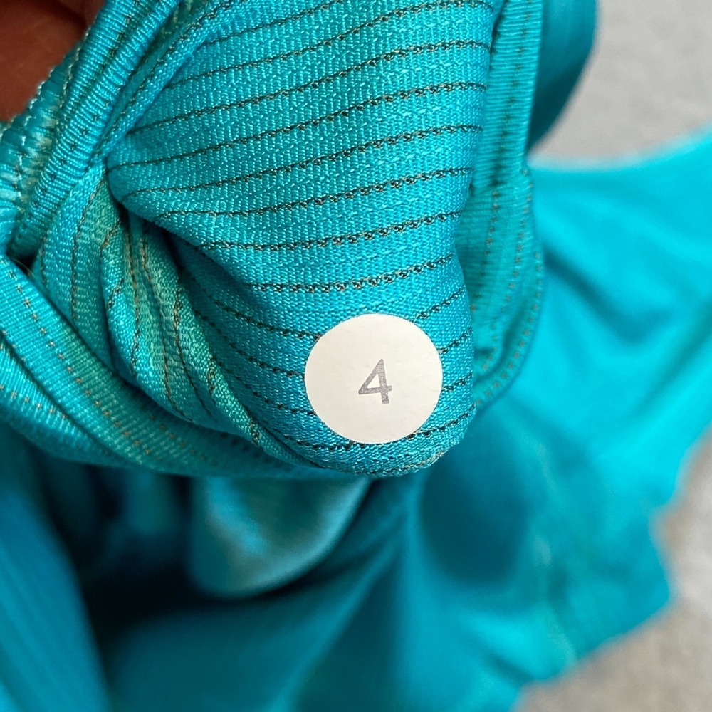 Lululemon Top‎ Women's 4 Racerback Turquoise Ruched Inside Pocket Yoga Pilates - Picture 6 of 6